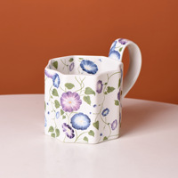 Tasse à café en céramique originale rétro, motif Morning Glory, forme octogonale, pour le thé de l'après-midi, peinture aquarelle, petite tasse fraîche de niche