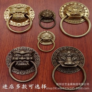 Poignée de porte en cuivre de style antique, motif lion et tigre, décoration de surface au milieu du panneau de porte - Product Image 4