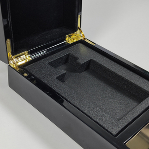 Laca <span class=keywords><strong>Rectangular</strong></span> Precioso Embalaje de lujo Dubai Embalaje árabe personalizado Flip <span class=keywords><strong>Mdf</strong></span> <span class=keywords><strong>Caja</strong></span> de perfume de madera negra - Product Image 2