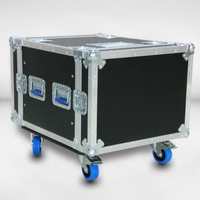 Boîte de transport pour amplificateur ST personnalisée 8U à double couche avec éponge amortissante pour équipement audio