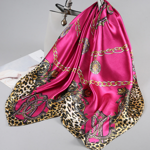 Pañuelo Largo Ligero de Poliéster Flora para Mujer - Accesorio de Moda para Uso Diario en Todas las Estaciones - Product Image 6