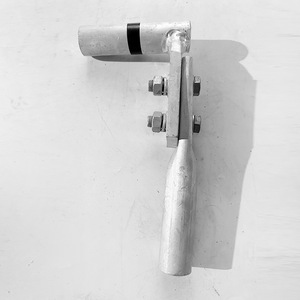 Connecteur de dérivation de courant à pince hydraulique de type T pour équipement de ligne électrique - Product Image 1