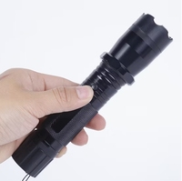 Vente d'usine - Lampe torche LED rechargeable longue portée en alliage d'aluminium avec batterie 18650, indice de protection IP66, 1000+ lumens, pour femmes