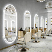 Cermin Salon LED Lengkung Ukuran Penuh Kustom Grosir dengan Sensor Sentuh Pintar Anti-Kabut untuk Proyek Kecantikan
