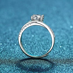 Ensemble de bagues en argent sterling S925 avec étoile de <span class=keywords><strong>rivière</strong></span> et diamant à quatre griffes, serti d'un moissanite de 0,5 ct, bague de fiançailles de luxe légère et tendance, cadeau de mariage - Product Image 4