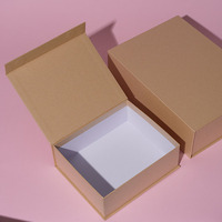 Scatola Regalo in Carta Kraft con Chiusura Magnetica, Disponibile in Diverse Misure, Tre Opzioni di Colore, Cartone Rigido per Feste e Compleanni