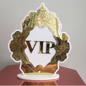 Números de Mesa de Diseño Moderno en Dorado, Novedad, Número de Mesa de Boda de Lujo con Mariposa 3D - Product Image 6