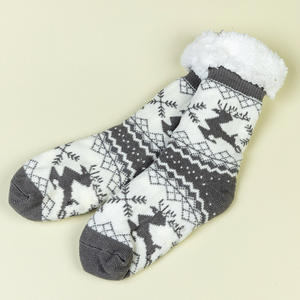 Chaussettes de sol épaisses en fibre acrylique tissée pour femmes, écologiques, doublées de polaire, motif de renne de Noël, tapis de sommeil - Product Image 4