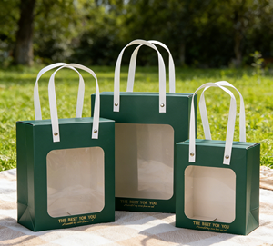 Bolsa de Regalo Ecológica Verde Oscuro con Ventana y Asa de Parche - Vietnam para Empaque de Lujo de Tamaño Personalizado Certificado - Product Image 3