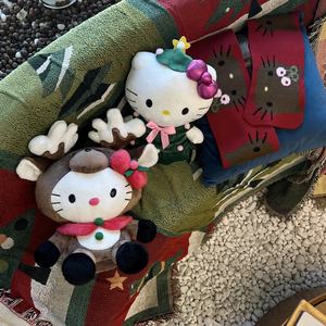 11.8英寸/30厘米Sanrioss HelloKitty圣诞树毛绒-大型柔软可拥抱毛绒动物，节日装饰和礼品 - Product Image 4