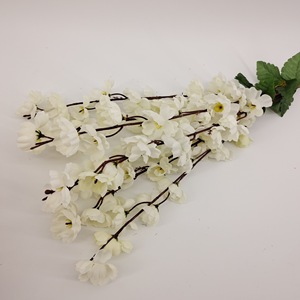 Fleurs artificielles de cerisier 7 fourchettes, vente en gros, décoration pour l'extérieur de mariage - Product Image 3