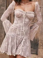 Robe évasée à bretelles et manches longues en dentelle pour femmes sexy, couleur unie, dos nu, coupe ajustée, mini robes de dame