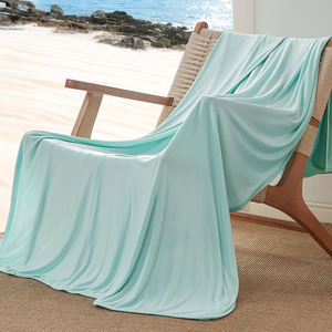 Couverture d'été en fibre de bambou et nylon pour les dormeurs chauds Couverture légère respirante pour le refroidissement de la glace - Product Image 3