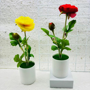 Plante de rose artificielle 30 cm, pot blanc, fleurs en soie plastique, décoration pour la maison, le bureau, les mariages - Product Image 1