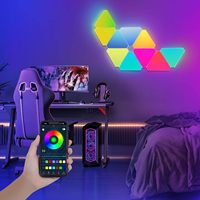 Paquet de 10 appliques murales intelligentes triangulaires modulaires APP télécommande panneaux lumineux LED synchronisation musicale lumières de jeu RVB