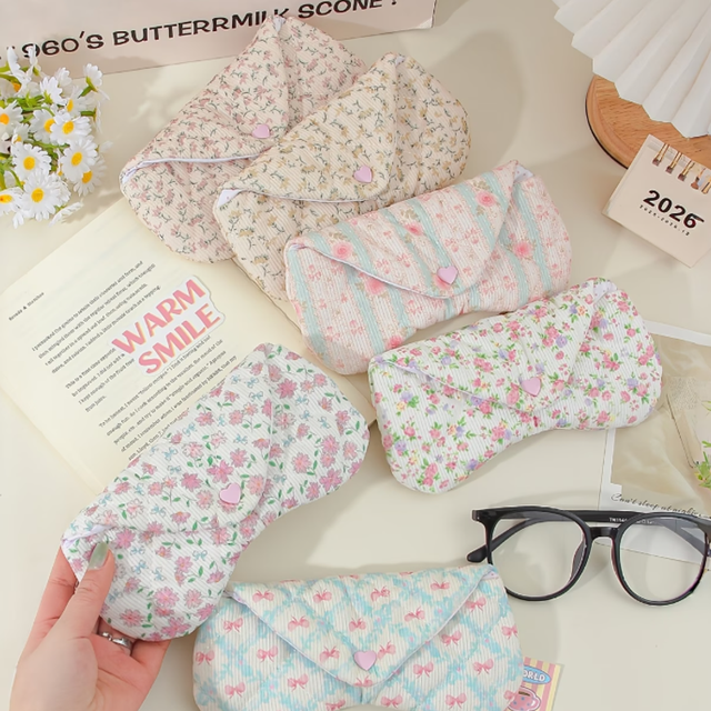 Hot Sale Sunglasses case Cute Design Eyeglasses Storage Bag Fashion Fabric Eyeglasses Pouch Gifts for Woman Girl