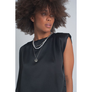 Top senza maniche in raso raccolto nero - Product Image 4