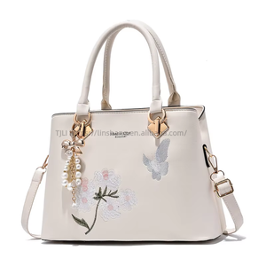 High Quality <b>Purse</b> Designer Handbags Brands Ladies Luxury Handbags Women Woven Pu Vegan Leather Hand Bags - Product Image 3