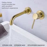 Robinet de lavabo mural en acier inoxydable doré brossé à trou unique, mitigeur d'eau chaude et froide au design moderne