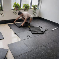 Lantai Olahraga Runsure Epdm Non-toksik Ramah Lingkungan Kedap Suara Peredam Guncangan Lapisan Atas Epdm Ubin Lantai Karet Gym
