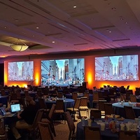 Definisi tinggi mulus P1.875 LED layar TV Pitch kecil instalasi tetap dalam ruangan 4K Video Dinding