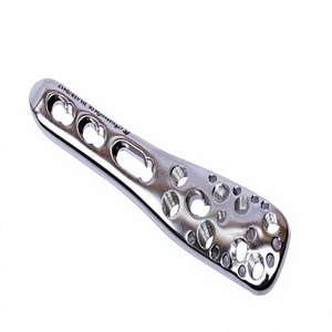 Plaque de fixation proximale de l'humérus en acier inoxydable certifiée ISO, personnalisée par Vartis Engineering - Product Image 2