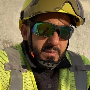 Grüner V-Typ Schutzhelm mit Klarem Visier 6-Punkt-Aufhängung Geschlitztes Design Sicherheitshelm - Product Image 5