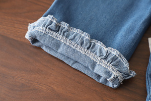 Ensemble deux pièces pour filles : salopette en jean et haut à manches longues à volants – Collection Printemps-Automne - Product Image 6