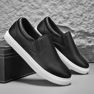 Customized Daily Casual <b>Shoes</b> with Black and <b>White</b> Two-color Men <b>Shoes</b> - Product Image 1