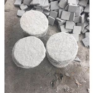 Marchepieds ronds en granit gris pour aménagement paysager - Product Image 3