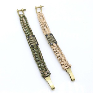 Braccialetti Tattici Unisex in Paracord 550 con Bandiera USA, Vendita all'Ingrosso - Product Image 2