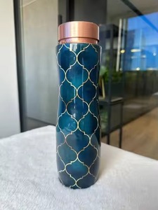 ขวดน้ำทองแดงบริสุทธิ์1000มล. สำหรับอายุรเวทประโยชน์ต่อสุขภาพดีไซน์โค้งแบบพรีเมี่ยม - Product Image 3