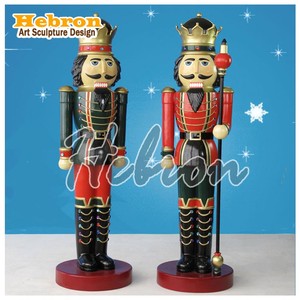 Statue de soldats casse-noisettes en résine grandeur nature, faite à la main et peinte à la main, ornement du Nouvel An chinois - Product Image 1