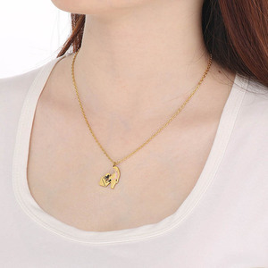 Collar con Colgante de Corazón Chapado en Oro de 18K para el Día de la Madre, Collar de Acero Inoxidable Moderno y Personalizado - Product Image 4