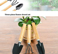 Grand ensemble de jardinage trois pièces : petite pelle à manche en bois pour fleurs d'intérieur, plantation de plantes et outils de culture de légumes