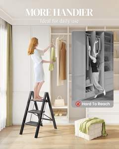 <span class=keywords><strong>Escalera</strong></span> Plegable de 3 Peldaños con Marco de Aluminio, Capacidad de 300 Libras, Acabado Negro Piano Elegante, Diseño Antideslizante, 33.8 Pulgadas - Product Image 4