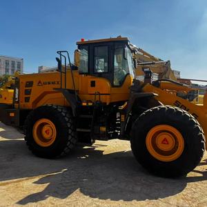 Продается фронтальный колёсный погрузчик SDLG L956F 6 тонн, модель 2024 года, 90% новый, с высококачественным двигателем и насосом, экскаватор-погрузчик - Product Image 5