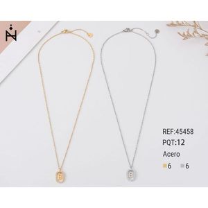 Collana con Ciondolo a Forma di Lettera B con Diamante 10x15cm, Catena alla Moda in Acciaio, Tono Argento e Oro - Product Image 1