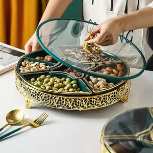 Plats de service en céramique de luxe pour la livraison directe, plat divisé avec support en métal, couvercle en <span class=keywords><strong>verre</strong></span>, assiettes à fruits secs, <span class=keywords><strong>plateau</strong></span> de service - Product Image 4
