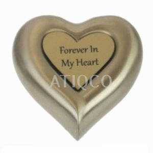 Urne de crémation en métal moderne en laiton Dernières fournitures funéraires attrayantes avec conception de coeur Urne élégante et élégante pour les souvenirs - Product Image 3