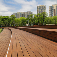 Planches de terrasse en bambou densifié anti-corrosion, matériau en bambou hautement résistant aux intempéries, traitement personnalisé pour les projets de paysagisme et de terrasses