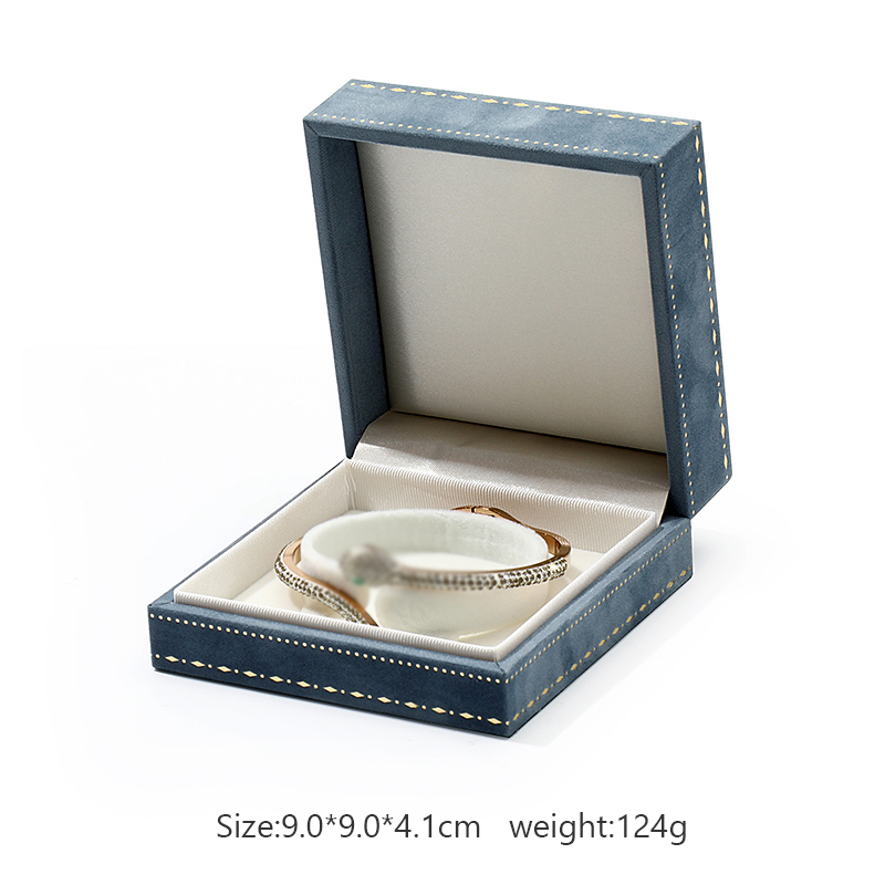 Boîte bleue de bracelet