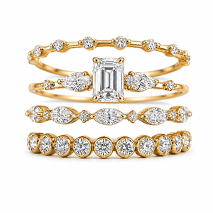 Set di Quattro Anelli Geometrici con Zirconi per Donne, Gioielli Eleganti e Versatili di Lusso alla Moda - Product Image 1