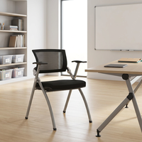 Chaise de bureau ergonomique moderne pliable en maille avec tablette et hauteur réglable pour salles de réunion