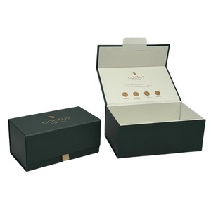 Scatole Regalo Magnetiche di Lusso Nere 160x200x80mm per Ramadan, Personalizzabili con Logo e Fiocco, Confezioni A4 Magnetiche per Profumi e Smartphone - Product Image 4
