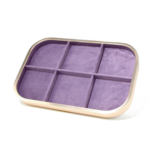 Bandeja de Joyería de Aleación de Aluminio Dorado Cepillado al por Mayor, Bandeja de Exhibición de Joyería de Terciopelo Morado Claro/Violeta para <span class=keywords><strong>Tienda</strong></span> de Joyería - Product Image 4