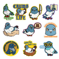 Breloques de chaussures personnalisées et amusantes sur le thème du pigeon avec slogan de drone gouvernemental, épingles à chaussures humoristiques en forme d'oiseau pour la décoration créative des sabots