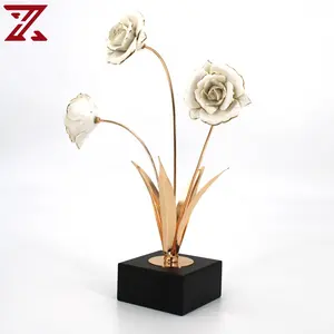 Flores metálicas de cerámica para decoración del hogar, artesanías de Metal personalizadas, Vintage, dorado, para regalos, venta al por mayor