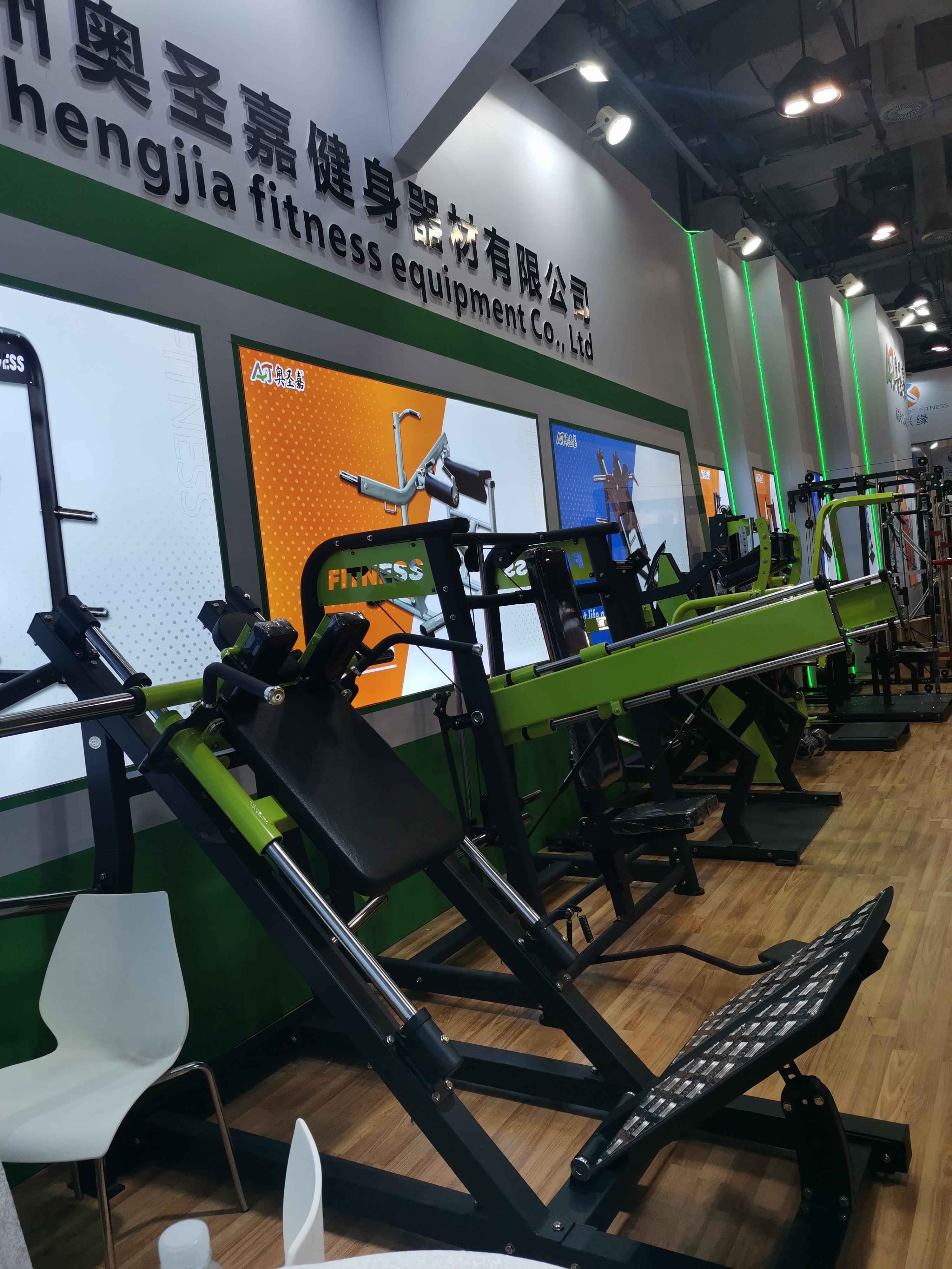 ดำ + เขียว