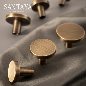 Maniglia in ottone bronzo Santaya <span class=keywords><strong>per</strong></span> mobili, armadi, ante, cassetti, pomello, tirante <span class=keywords><strong>per</strong></span> mobili da cucina, maniglia lunga minimalista antica <span class=keywords><strong>per</strong></span> armadietti - Product Image 2